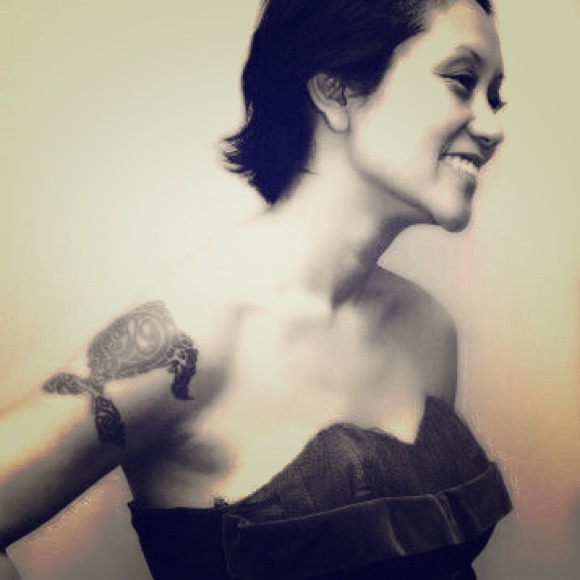 Meet the Posher - Picture 1 of 1